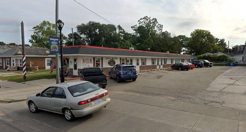 Johnny's Motel and Restaurant (Barry's Buzz Shop)